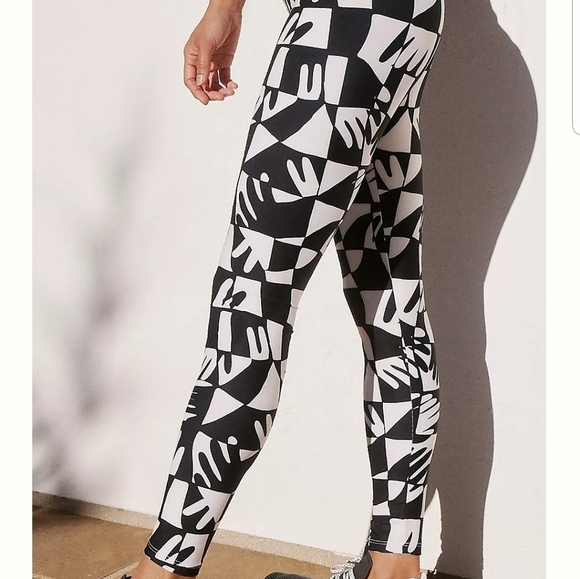 Anthro Ani Figures Printed Leggings NWT - Picture 3 of 3